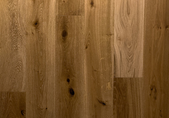 NUTMEG colour
